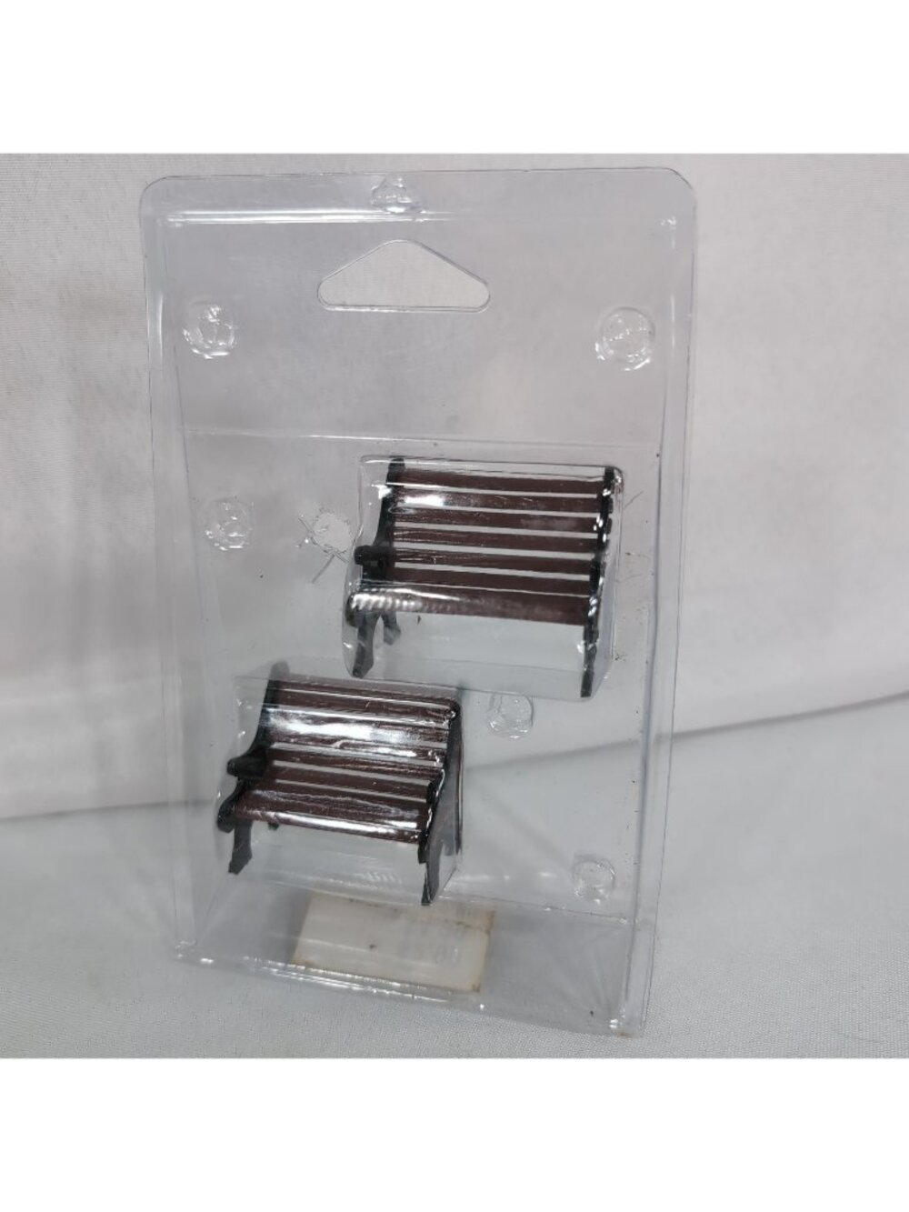 Vintage Lemax Coventry Cove Village Accessories 2 Set Benches Bench 2003 94067